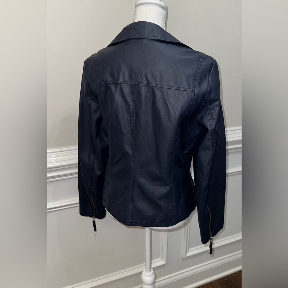 Max Studios Women’s Navy Blue Faux Leatherette Moto Jacket size L (like M fit) - Picture 5 of 14